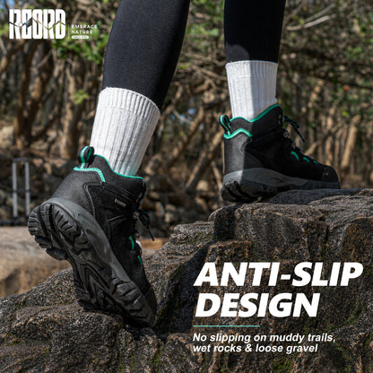 Rubber traction for sightseeing routes, park paths and outdoor stops [color:Black]
